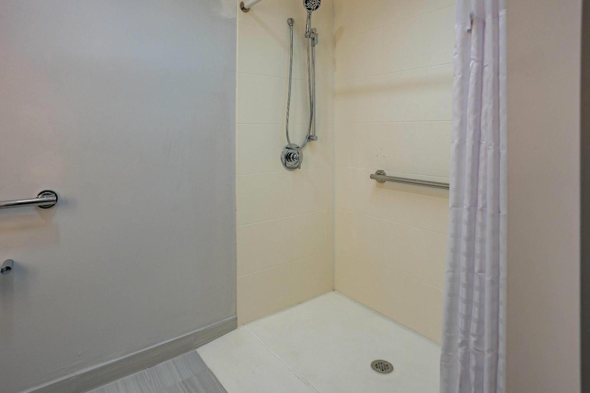 Comfort Inn & Suites River City Decatur Bagian luar foto