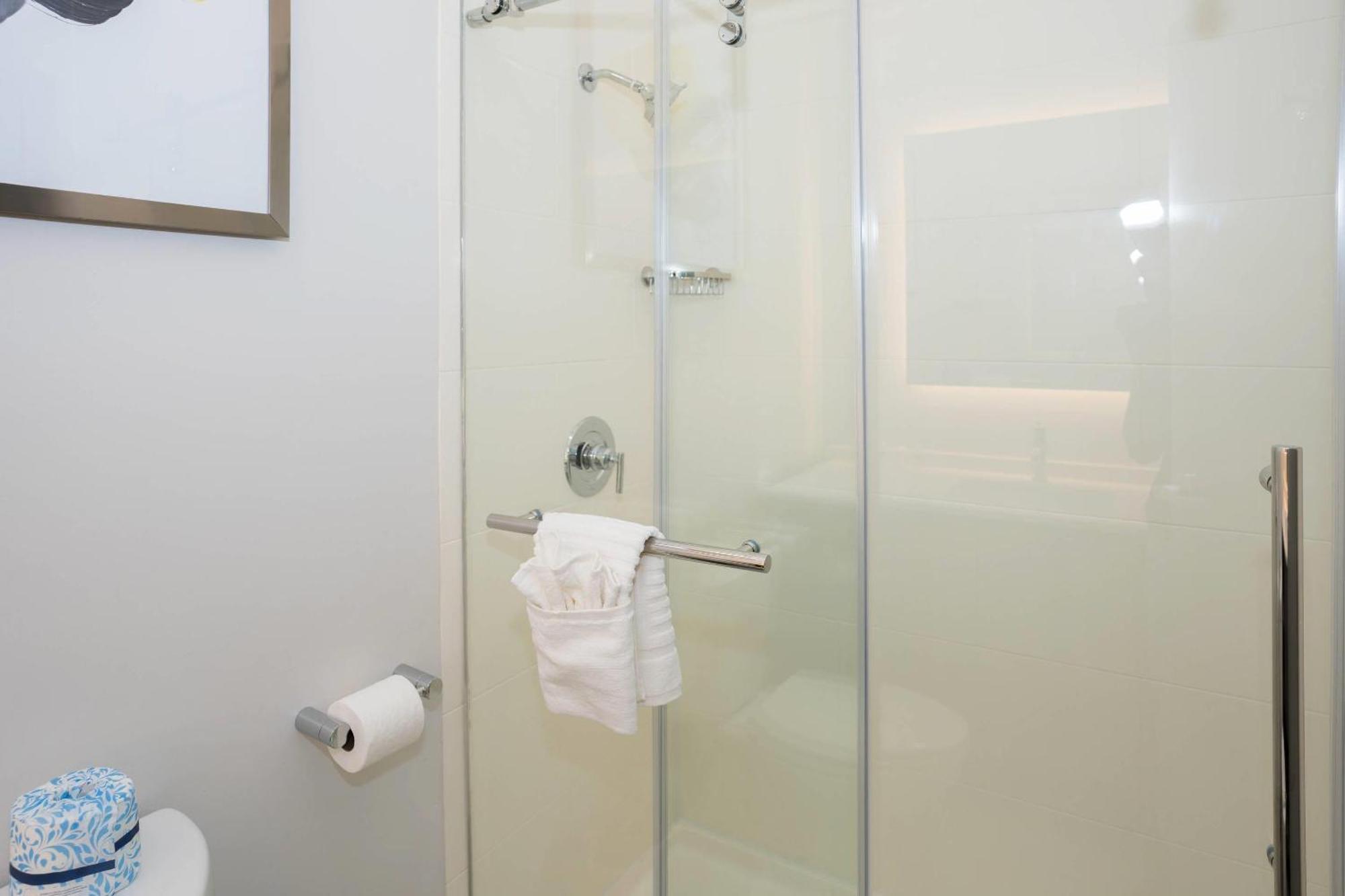 Comfort Inn & Suites River City Decatur Bagian luar foto